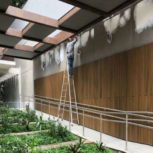 广州庭院景观木塑墙面装修施工案例