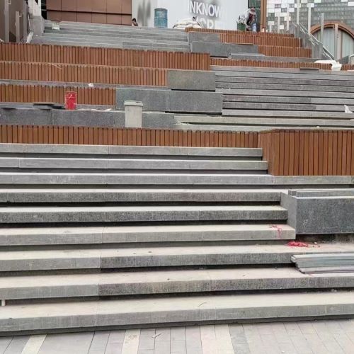 广州户外木塑地板花池花箱现场定做案例