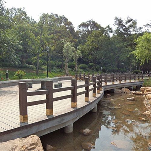 广州市政公园塑木地板栈道改造施工案例