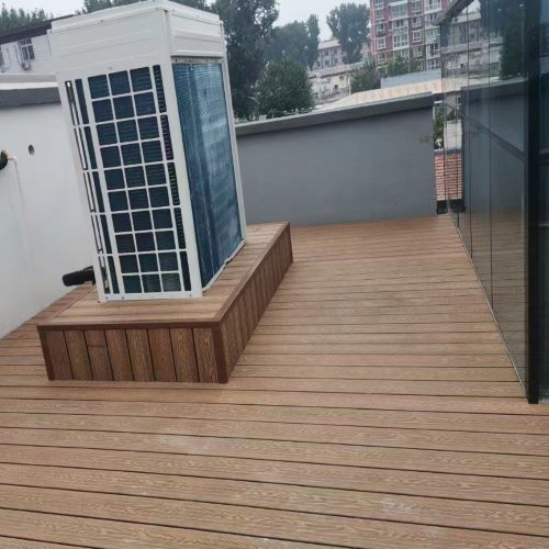 广州阳台塑木地板施工改造工程案例