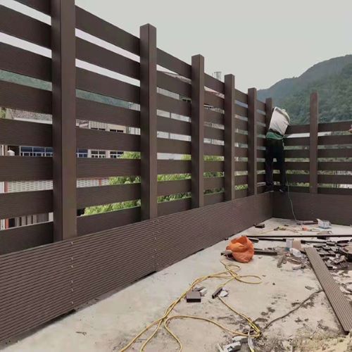 广州露台塑木围挡安装案例